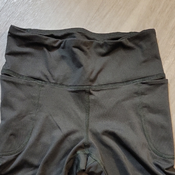Under Armour Black Camo Leggings - Picture 4 of 6